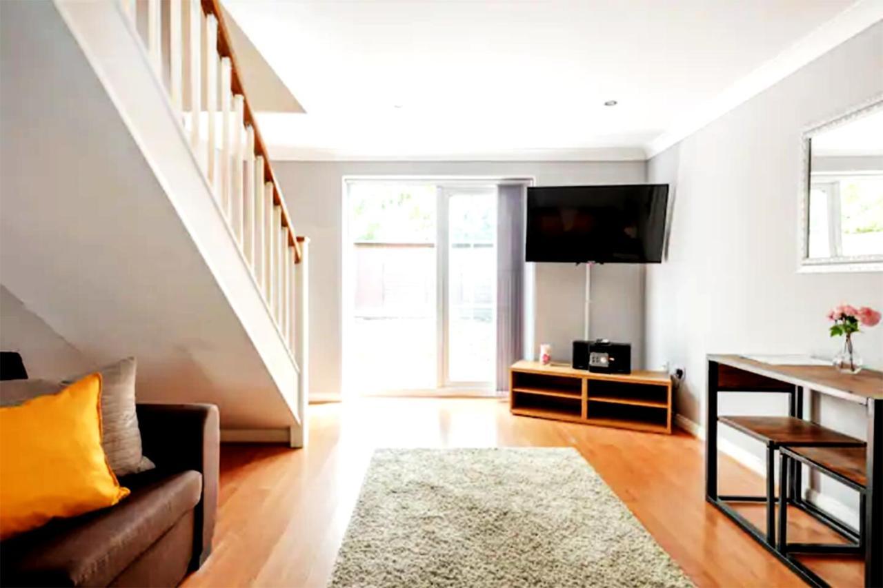 Apartmán Eagle Drive Hendon Exteriér fotografie
